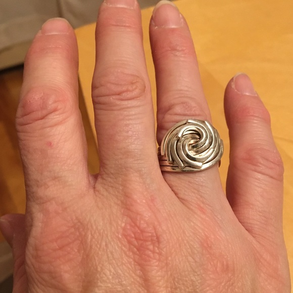 Meet your Posher, Lisa - Picture 5 of 6